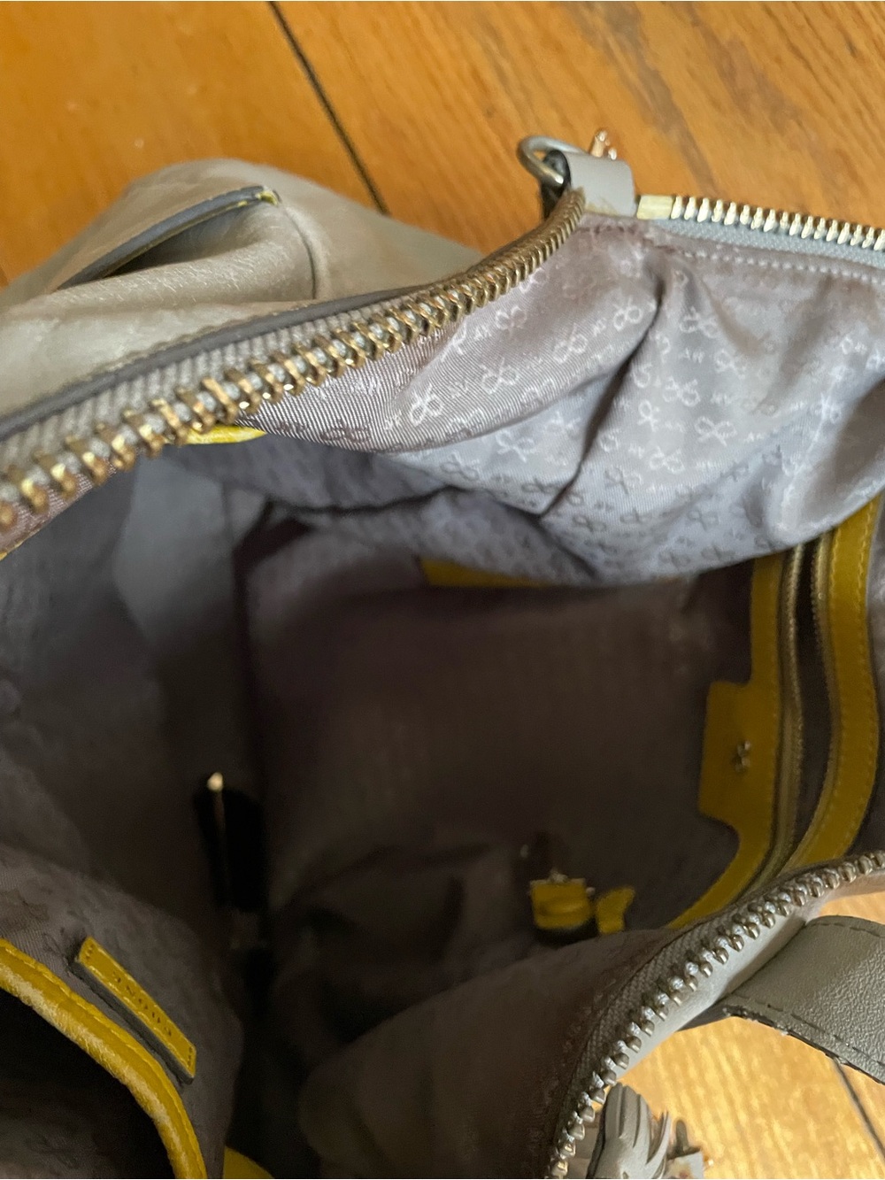 Anya Hindmarch soft taupe lamb leather bag - Picture 11 of 11